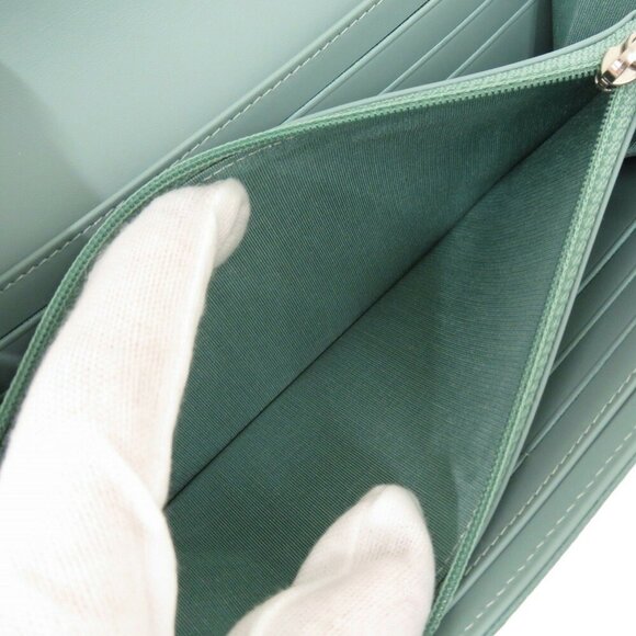 CHANEL Green Caviar Leather Logo Wallet - Picture 6 of 9